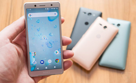 Смартфон Sony Xperia XZ2